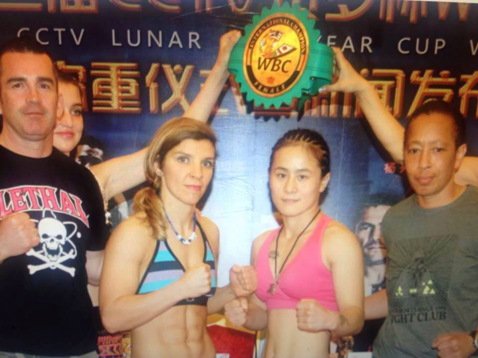 2014 Wbc Women International Championship, China. Lindsay Garbatt Vs. Chun Yan Xu, Michele As Trainer On The Right.