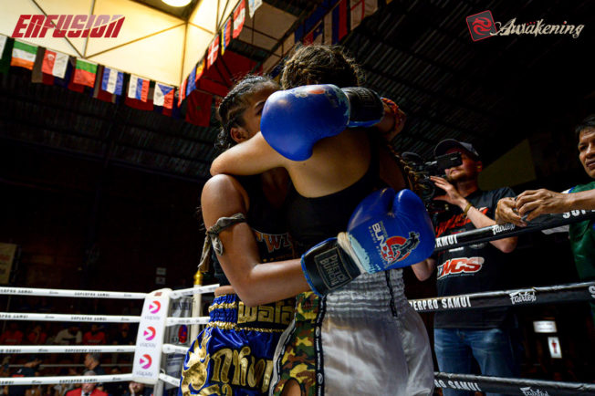Kulabped Sor Sorpichai And Jasmin Lopez Hug At Enfusion Contenders Documentary Fight Night 4Th July